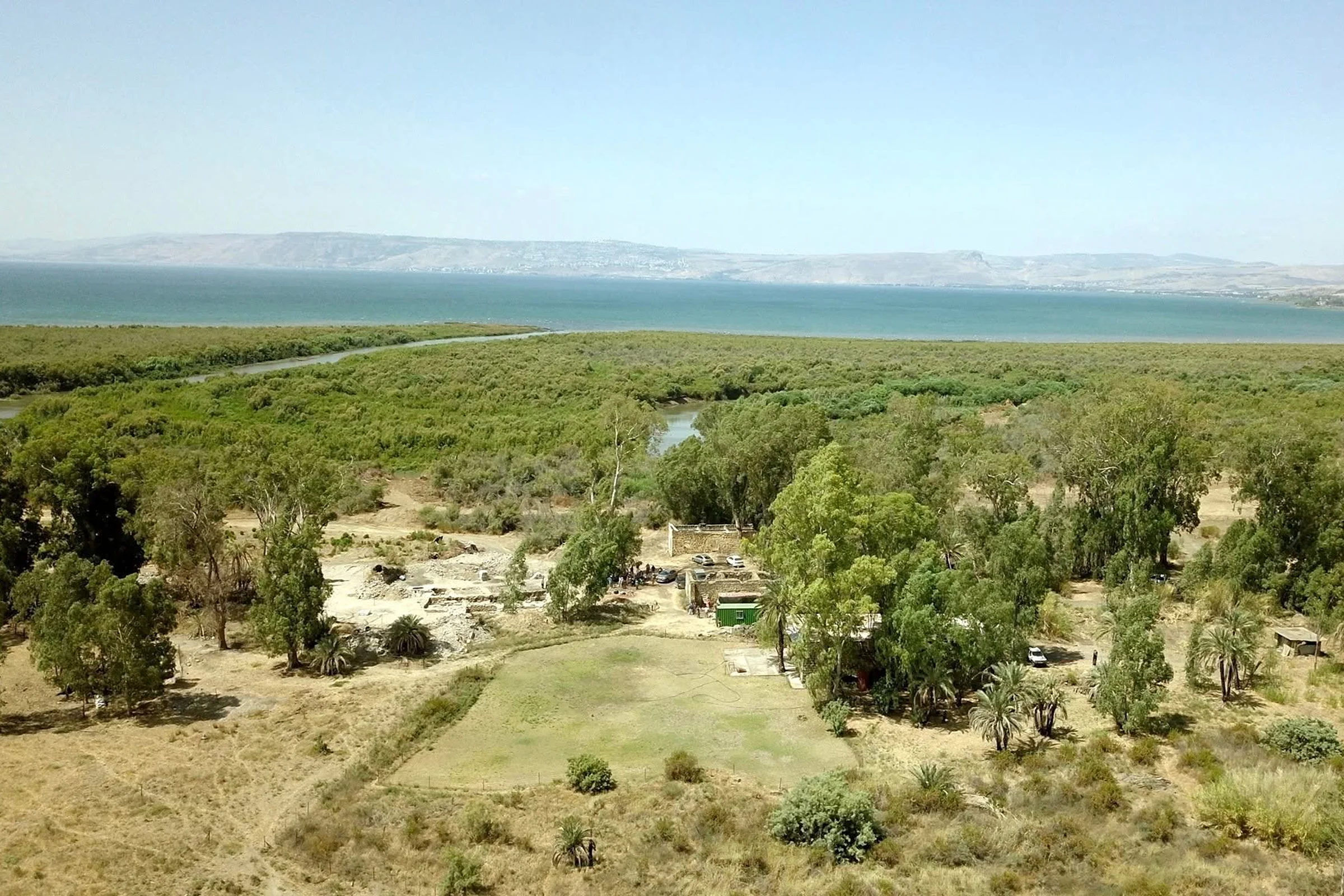בלשים בעקבות העיר האבודה: תעלומת בית צידה וסודות בית הבק