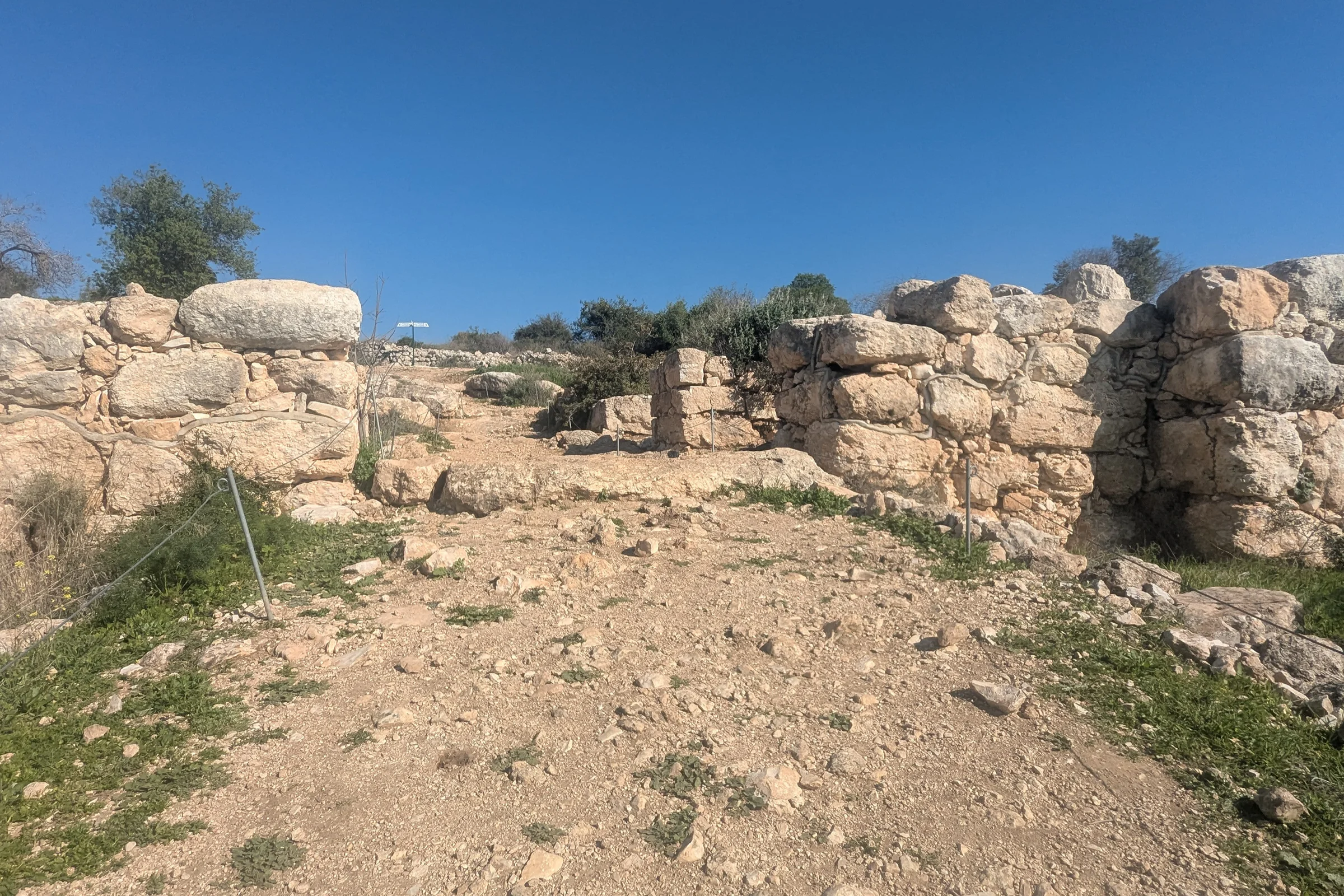 חומה בחירבת קייאפה