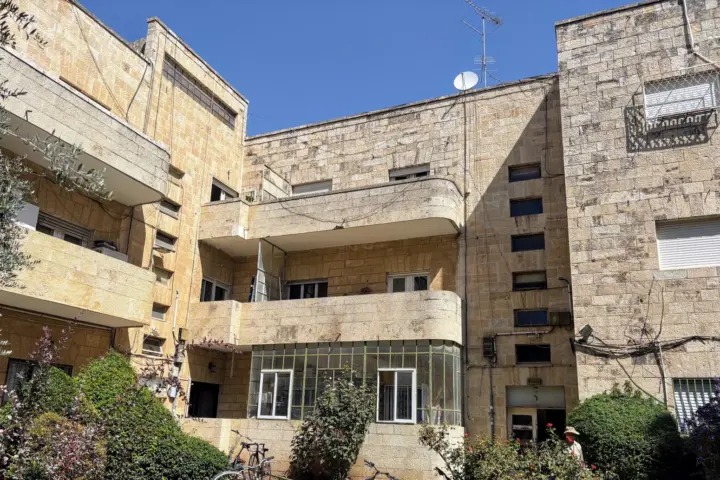 בניין בשכונת רחביה שבירשולים