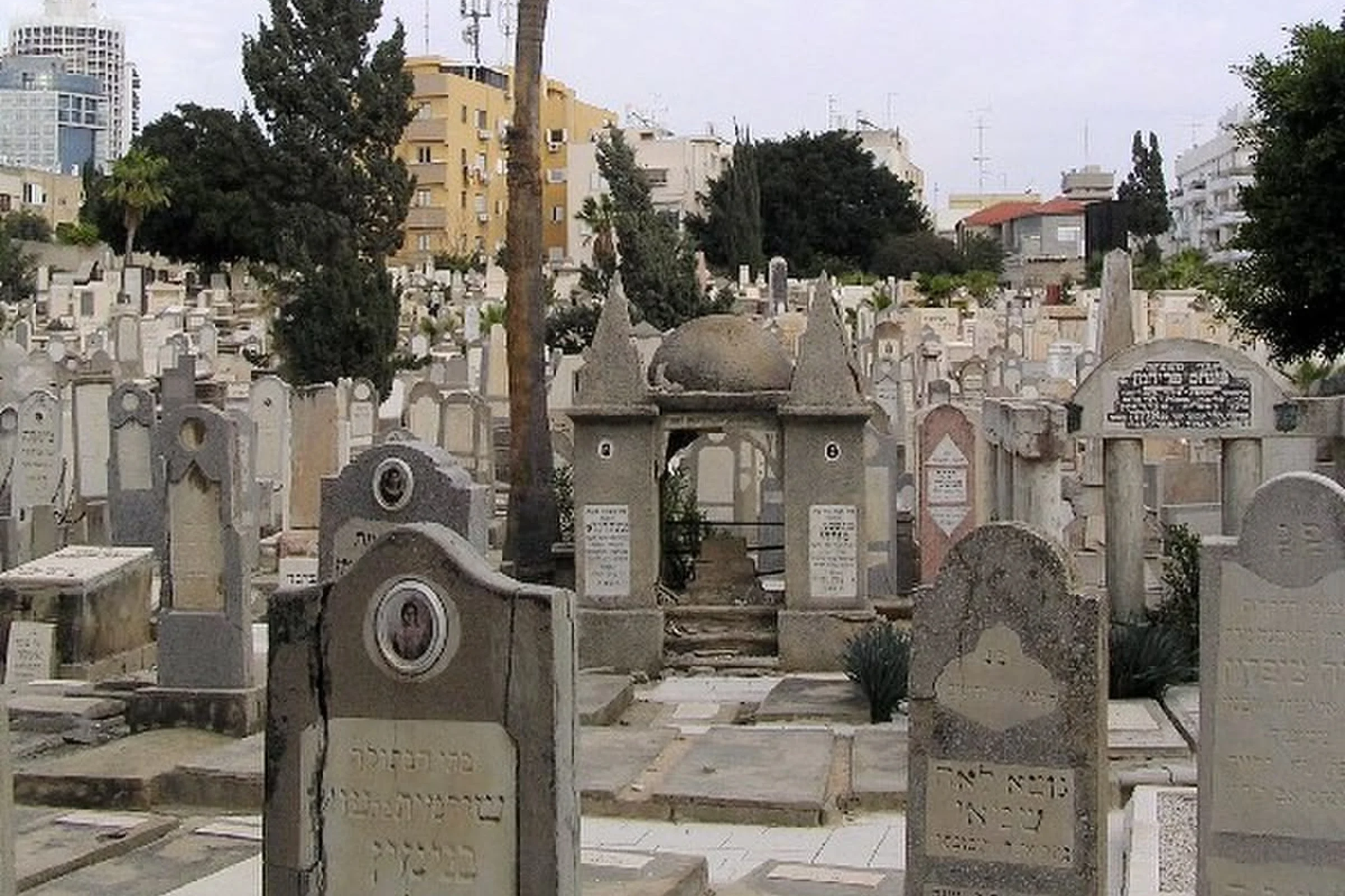 בית קברות