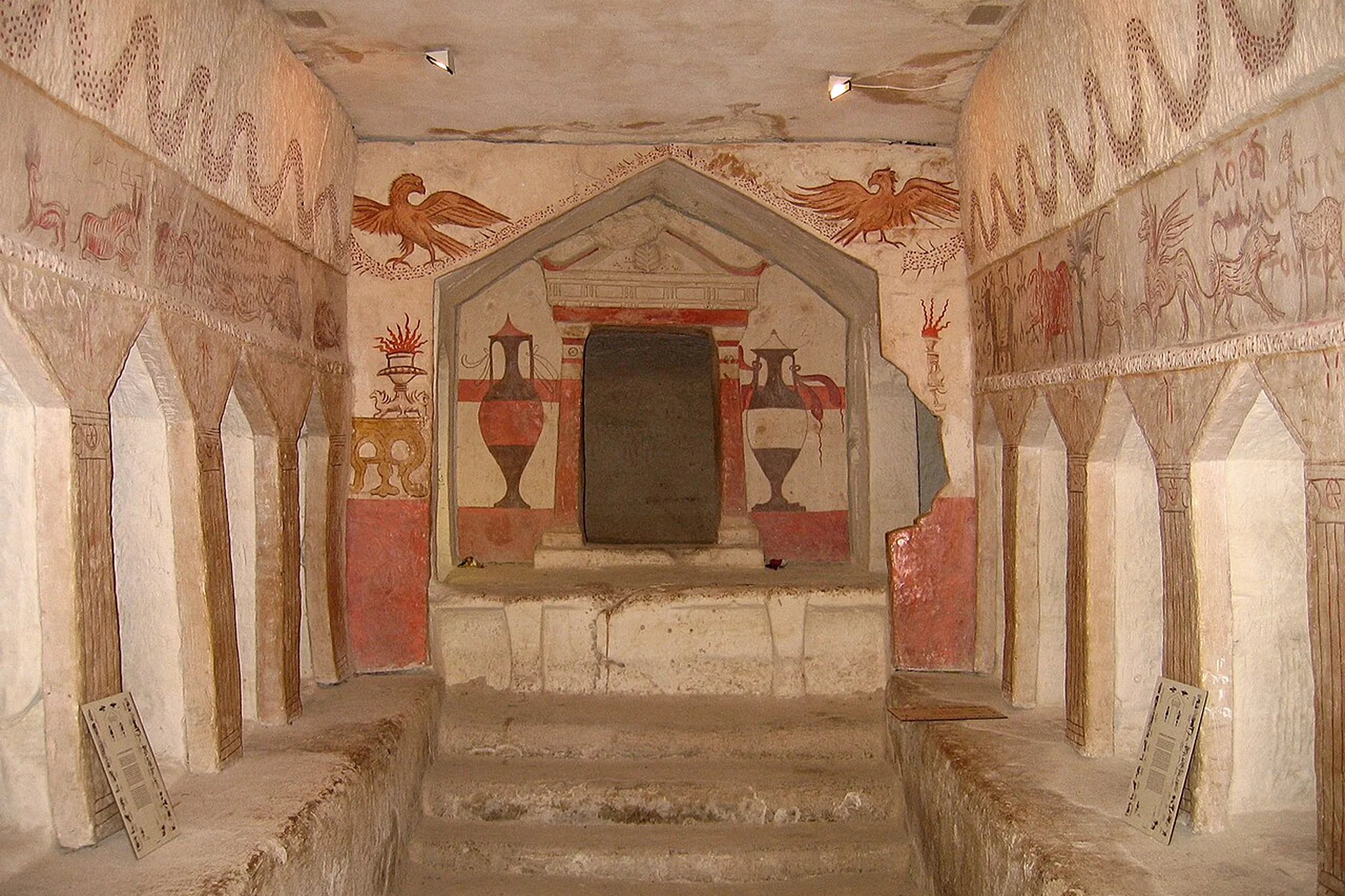 קבר עתיק בבית גוברין
